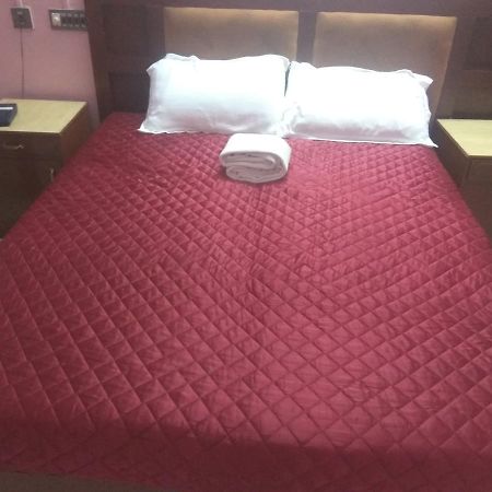 Hotel Malika Residency Ettumanoor Exterior photo
