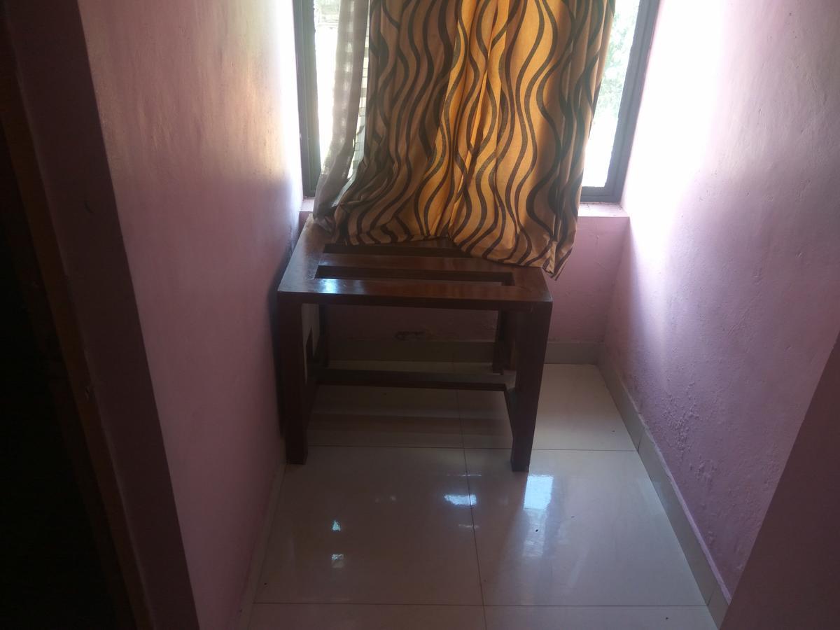 Hotel Malika Residency Ettumanoor Exterior photo
